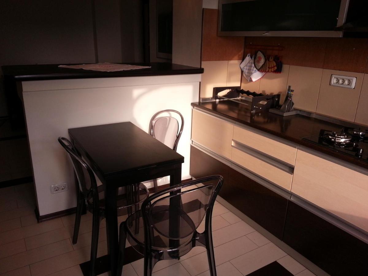 Apartment 3 Rooms Elegant 부쿠레슈티 외부 사진